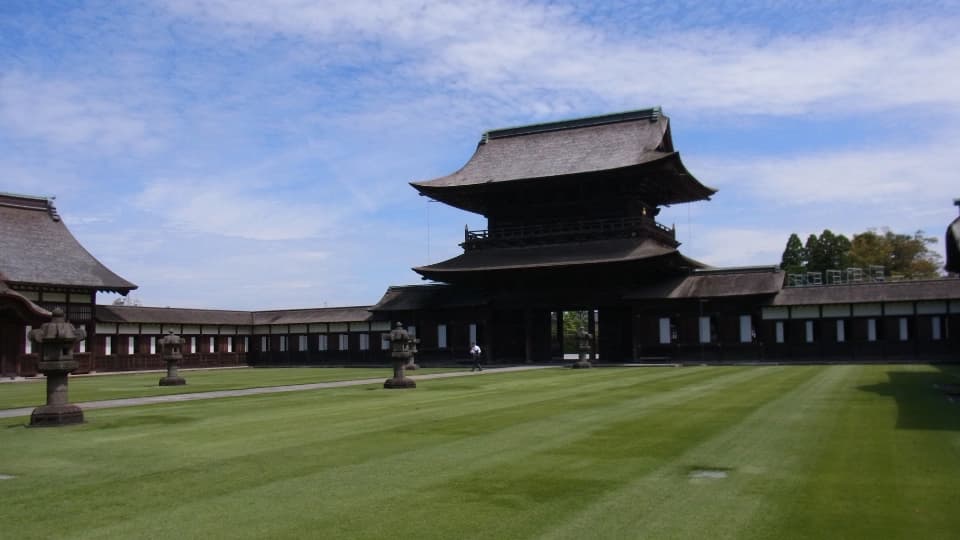 富山県高岡市にある瑞龍寺の回廊