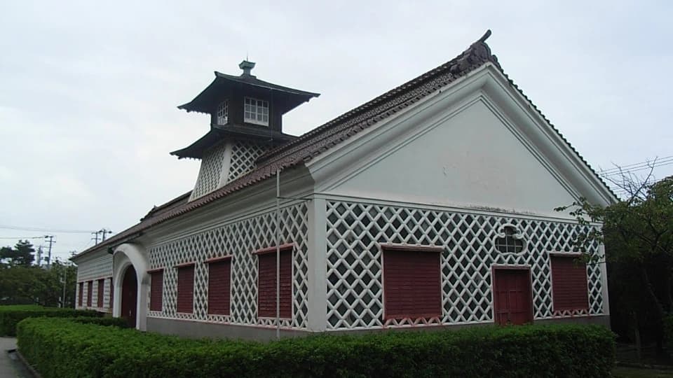 新潟市にある旧税関の庁舎