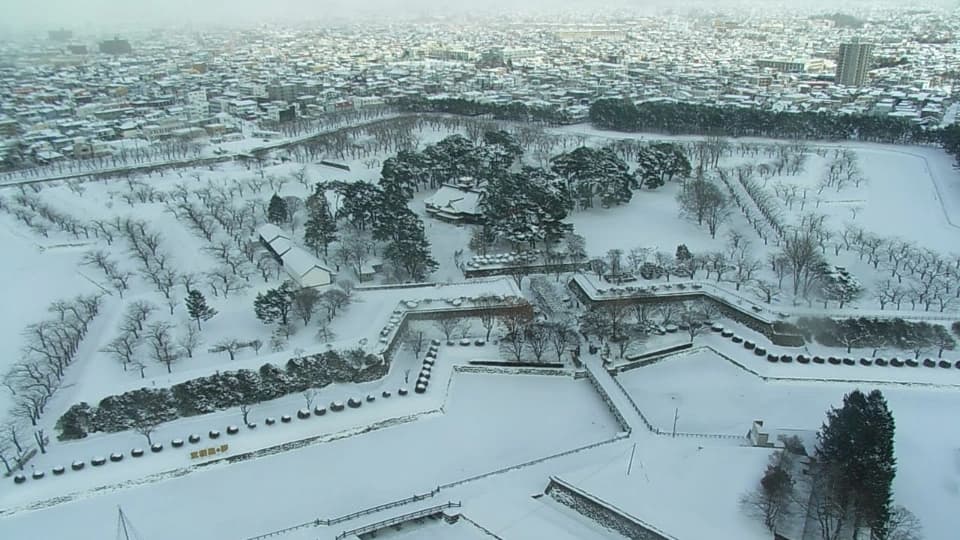 北海道函館市にある五稜郭、雪の中